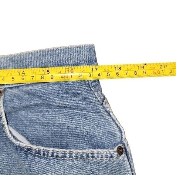 Vintage Bugle Boy denim shorts size 36 - Picture 13 of 15